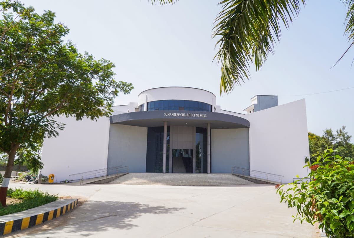 Sumandeep Nursing College-gallery-image-4