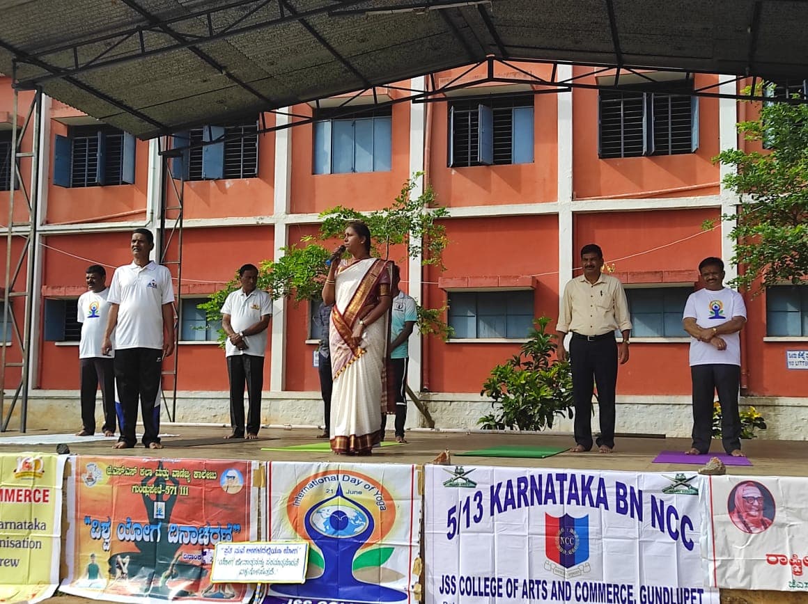 JSS College of Arts and Commerce-image