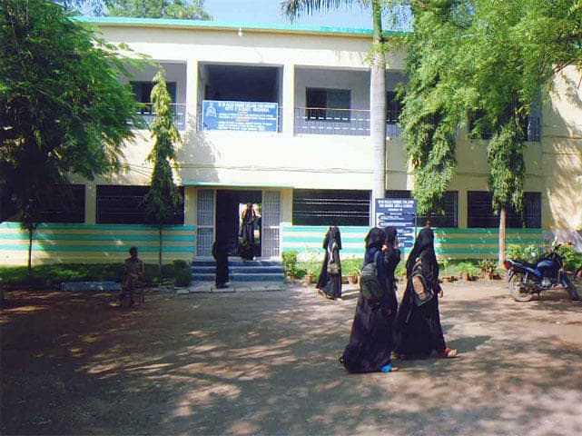 Bi Bi Raza Degree College-gallery-image-2