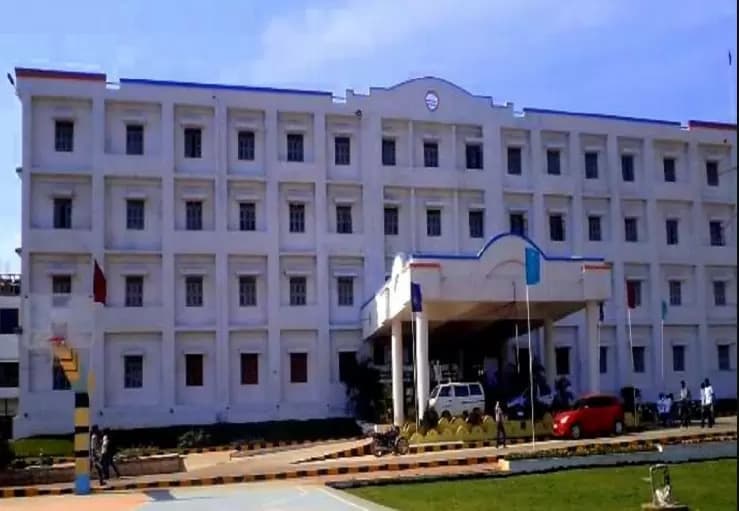 Samskruti College of Pharmacy-image