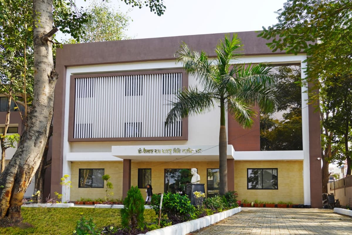 Dr.K.N. Kataju Law College-gallery-image-3