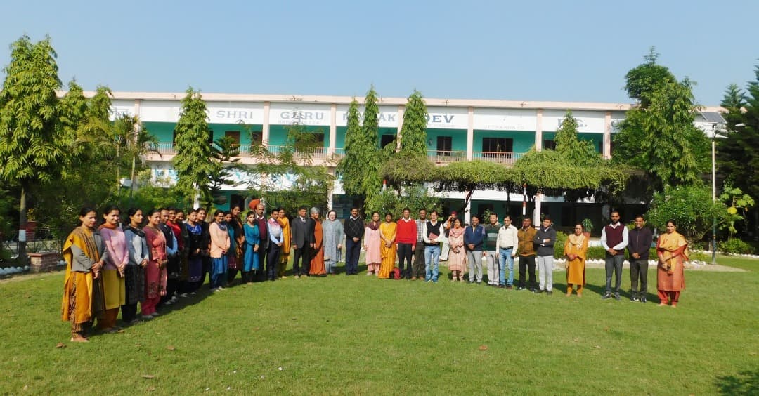 Shri Guru Nanak Dev Post Graduate College-image
