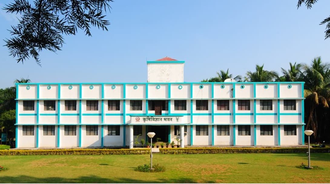 YCMOU Nashik-gallery-image-2