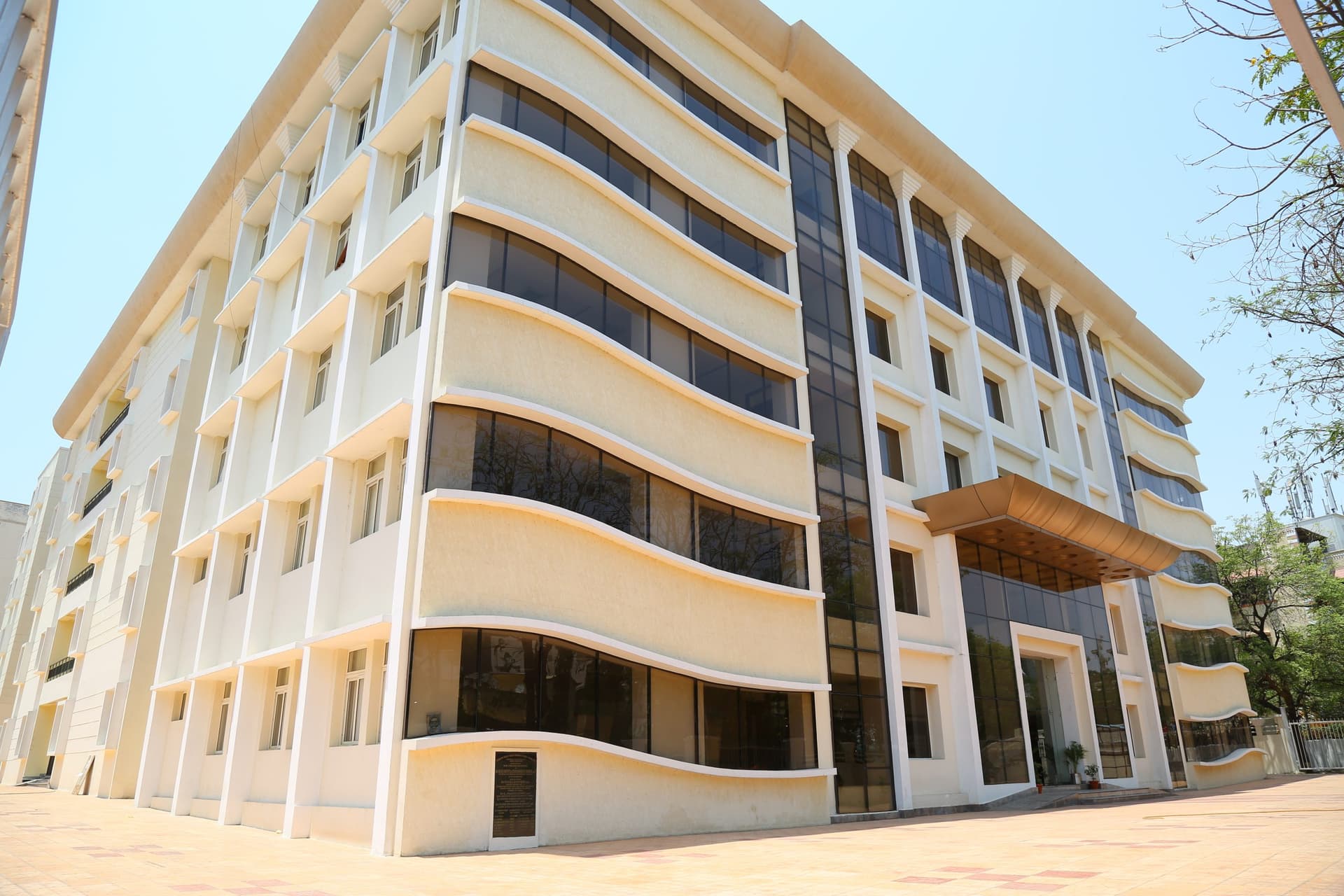 Sarojini Naidu Vanita Mahavidyalaya-image