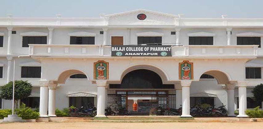 Balaji College of Pharmacy-image