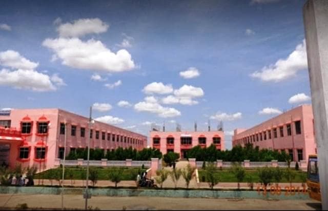 Global College of Engineering and Technology-image