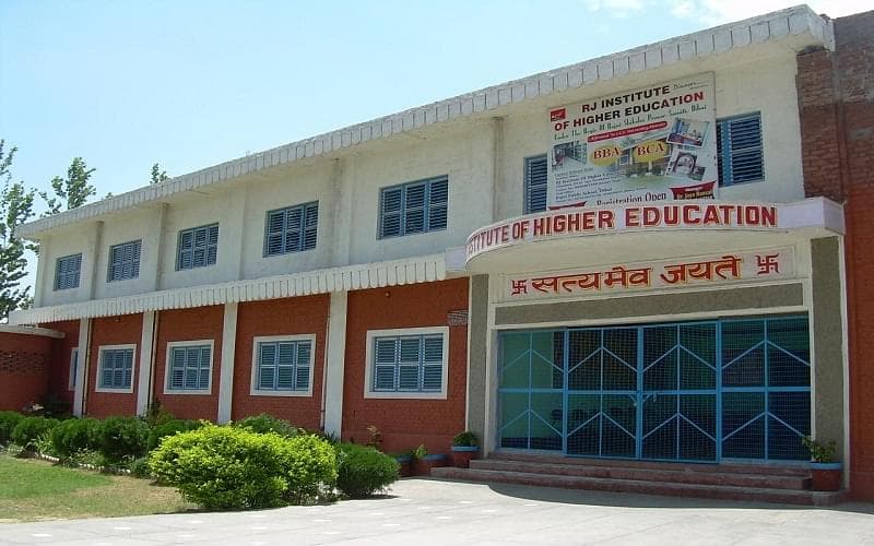 RJ Institute of Higher Education-gallery-image-4