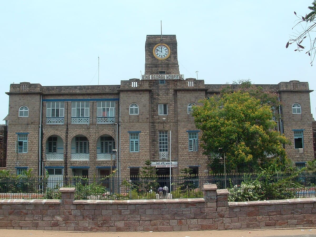 Andhra Medical College-image