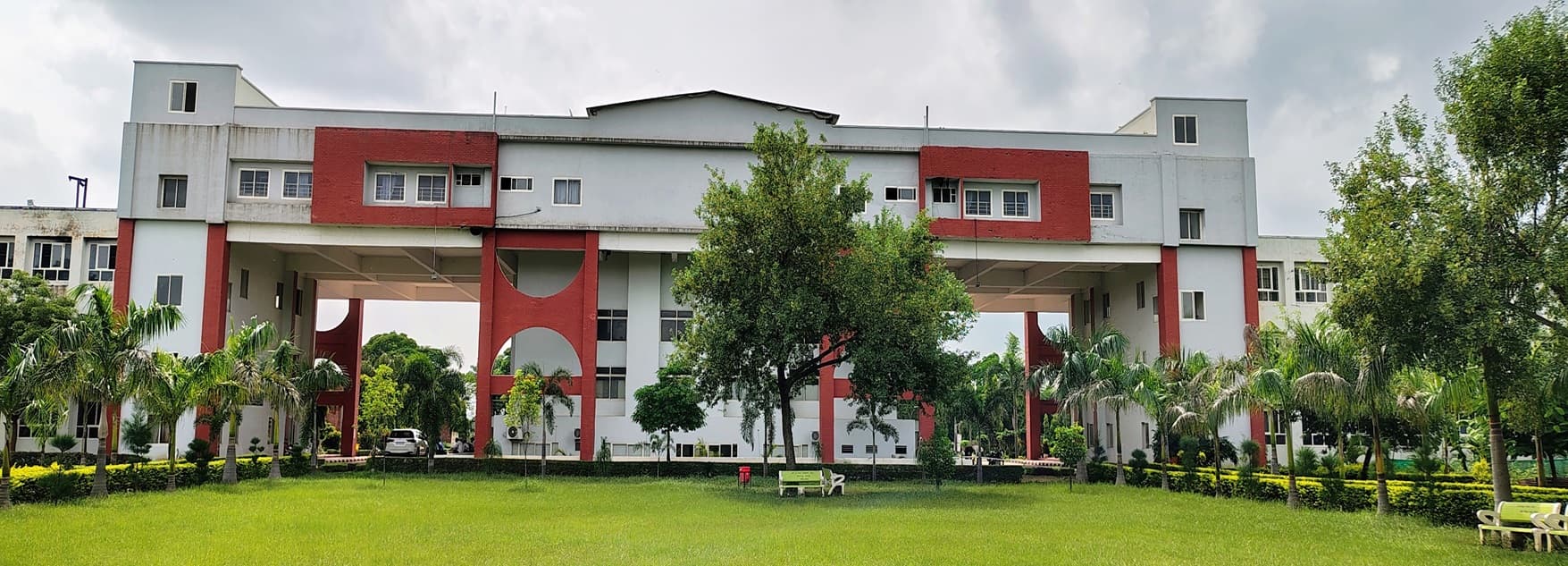 Vindhya Institute of Technology and Science-image