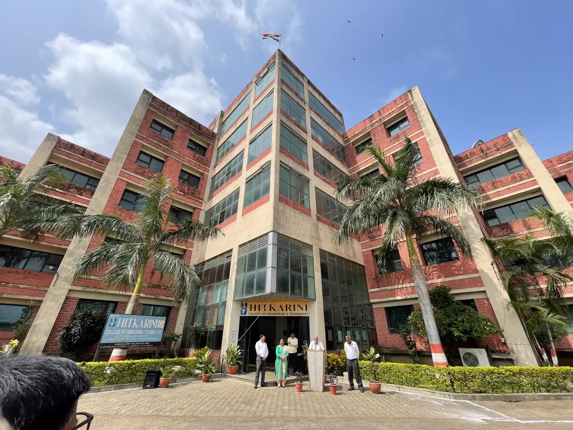 Hitkarini College of Engineering and Technology-image