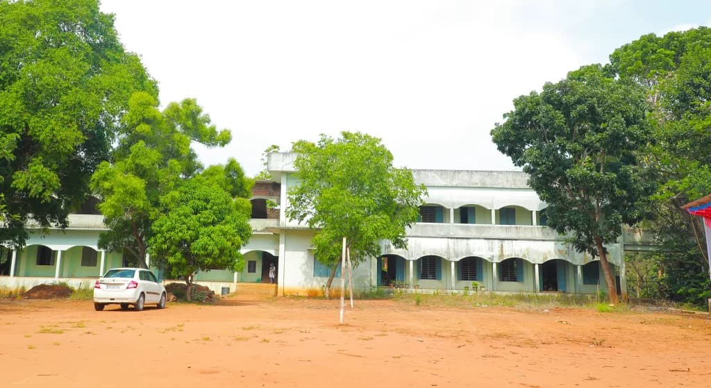 Lakshmipuram College of Arts and Science-gallery-image-2