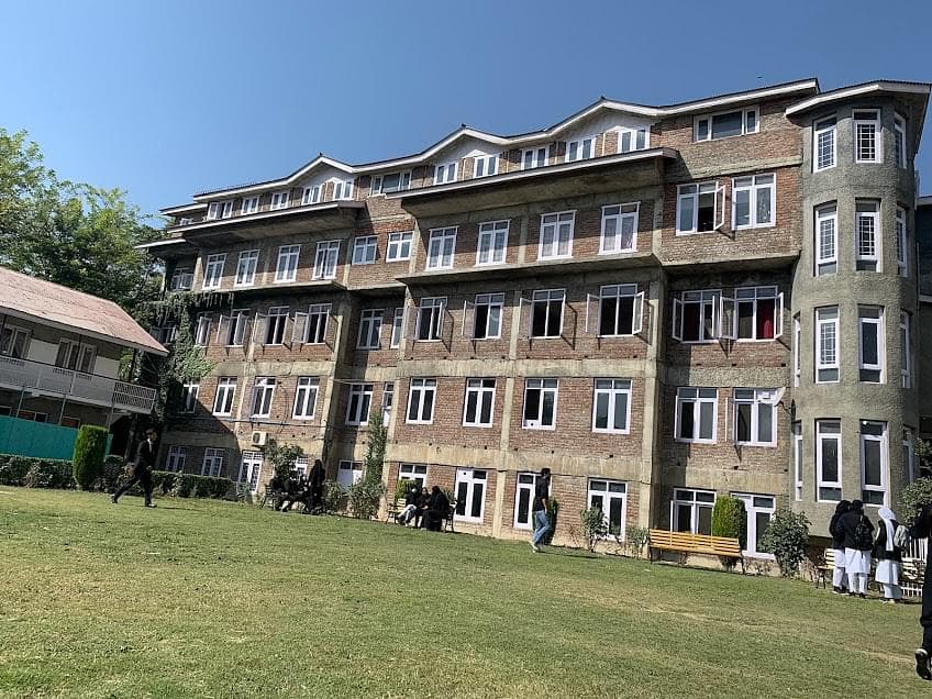 Kashmir Law College-image