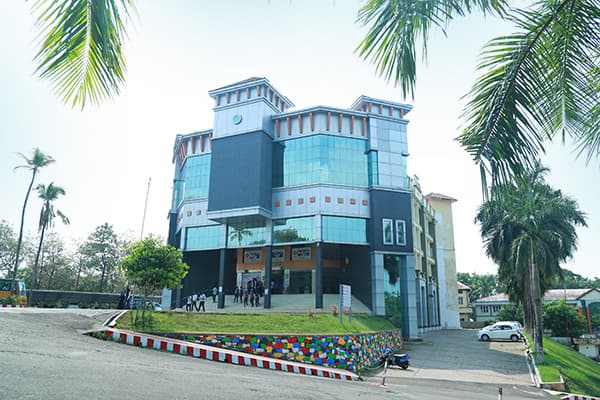 Ilahia School of Science and Technology-image