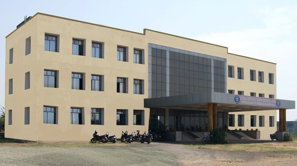 SPB Physiotherapy College-image