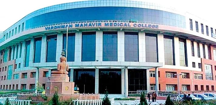 Vardhman Mahavir Medical College-image