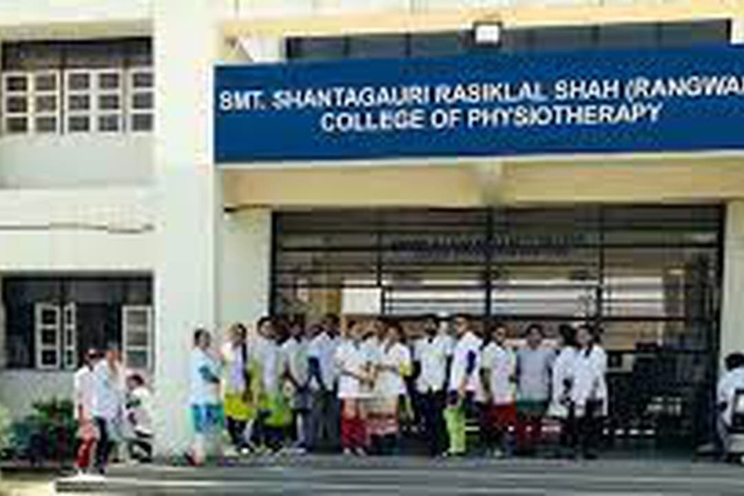 SMT. SHANTAGAURI RASIKLAL SHAH(RANGWALA) COLLEGE OF PHYSIOTHERAPY-image