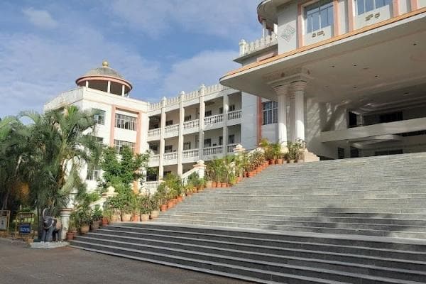 JnanaVikas Institute of Technology-image