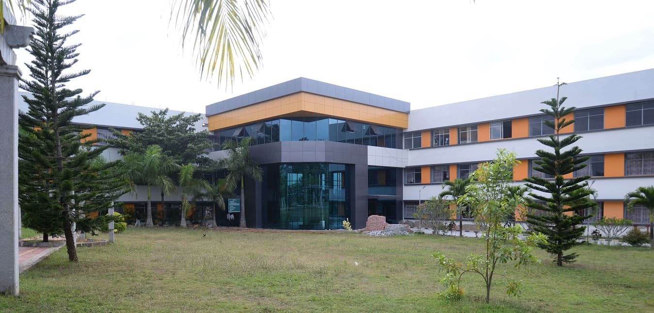 Navkis College of Engineering-image