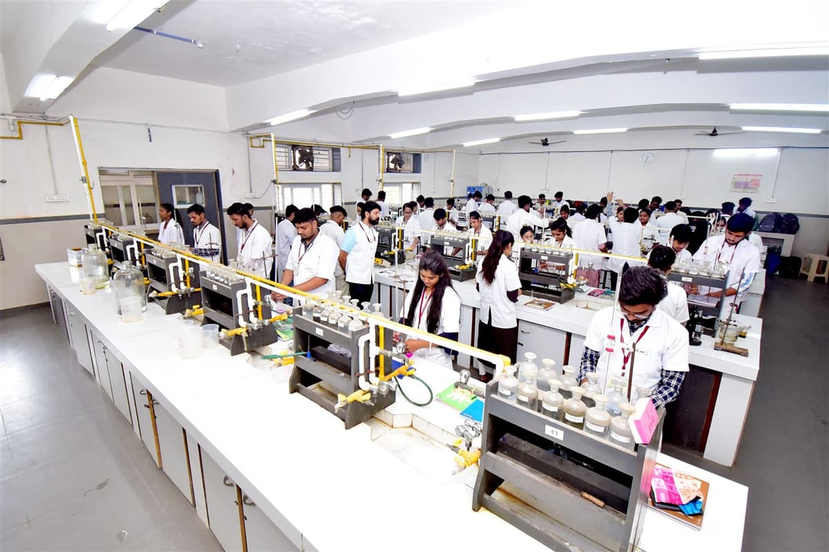 Navjivan College Dahod-gallery-image-1