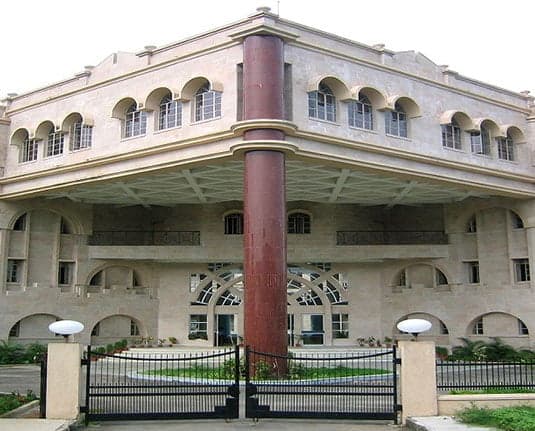 WBNUJS-gallery-image-0