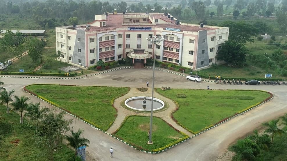 COA Hassan-gallery-image-2