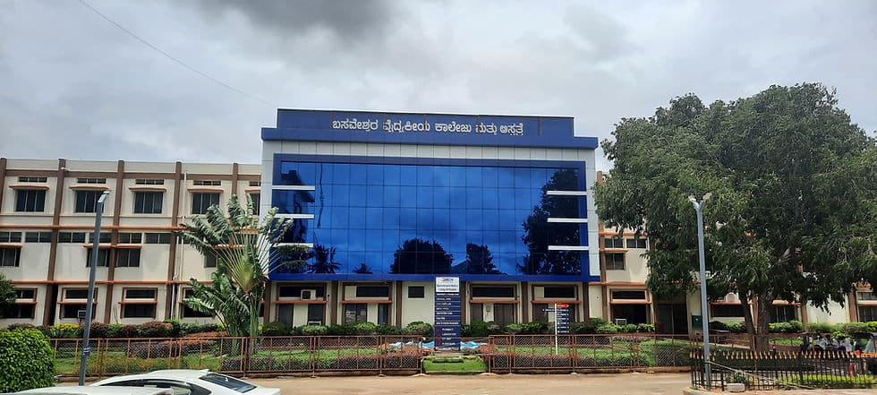 Basaveshwara Medical College and Hospital-gallery-image-2