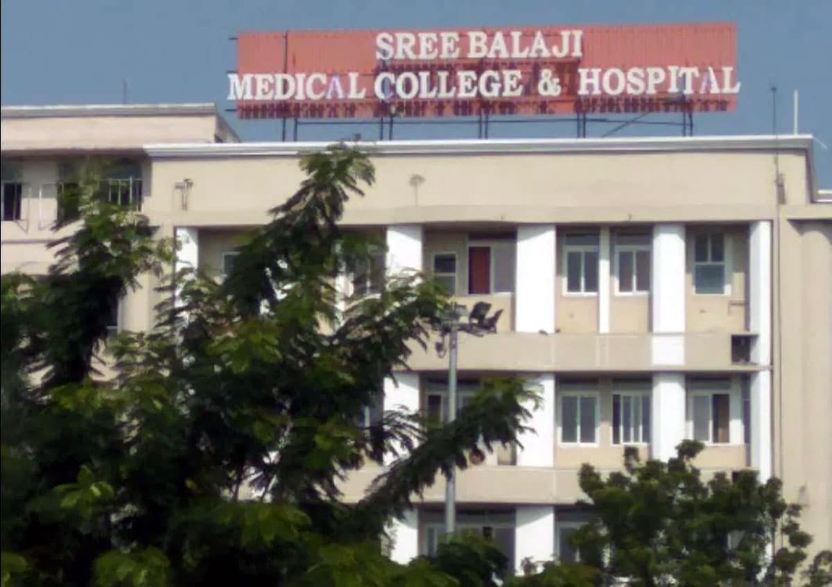 Sree Balaji Medical College and Hospital-image