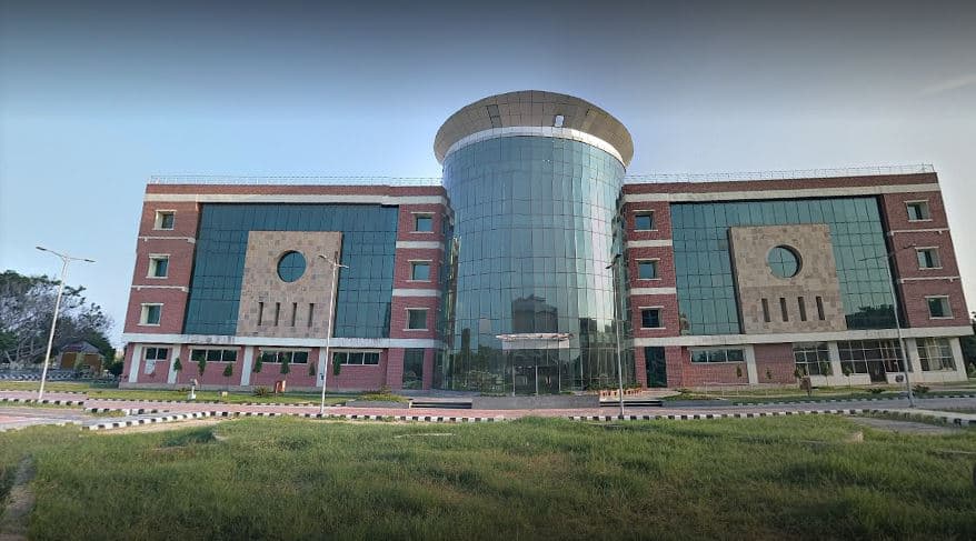 Deenbandhu Chhotu Ram University of Science and Technology-image
