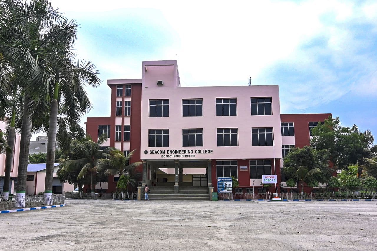 Seacom Pharmacy College-image