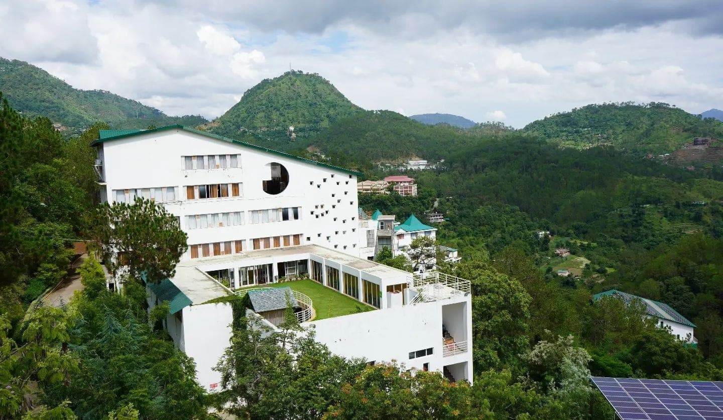 Shoolini University Online-image