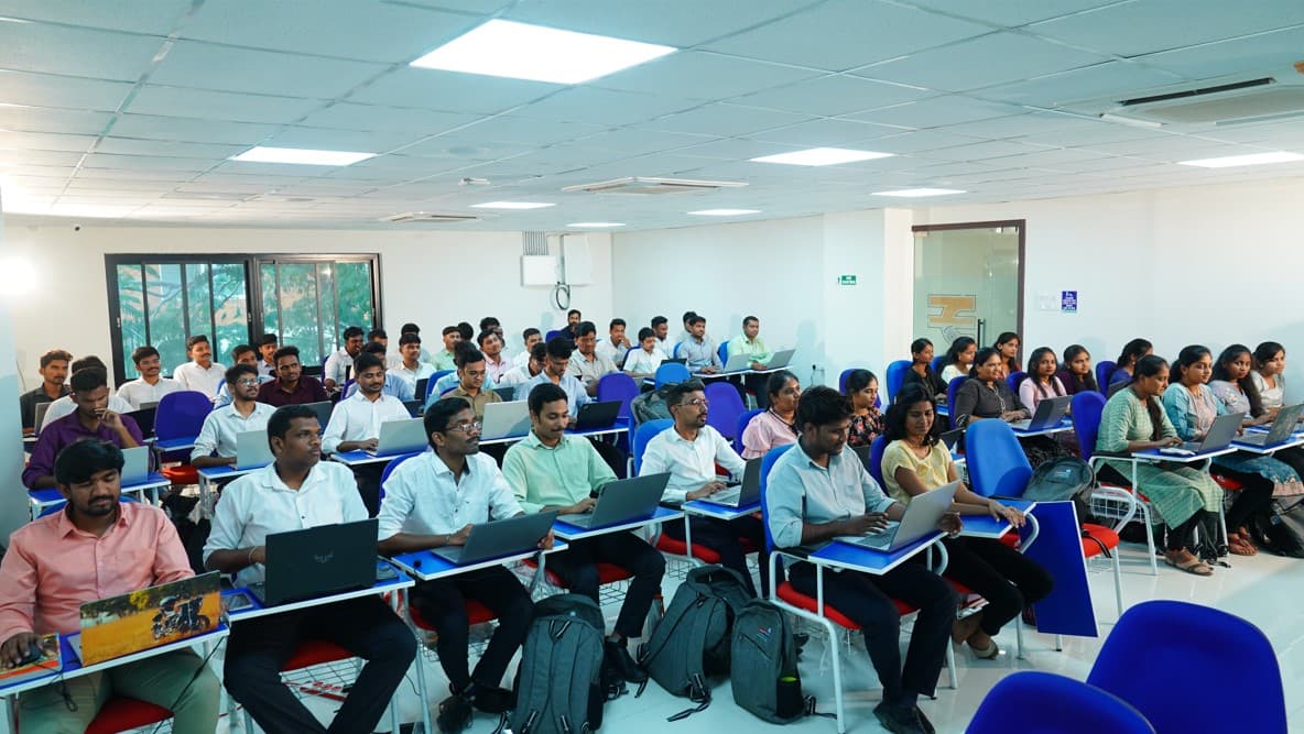 Planet Finance Business School-image