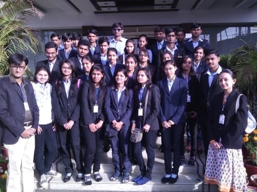 Kum. M.H Gardi School of Management-image