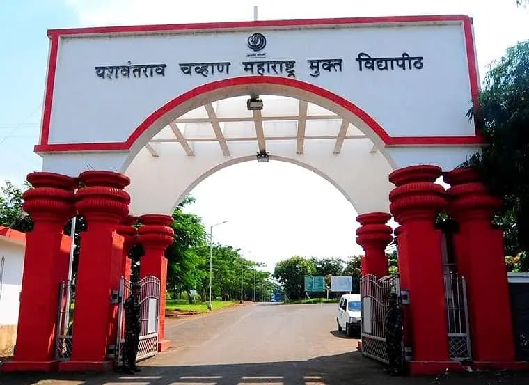 KCE Society's Adhyapak Vidyalaya-image