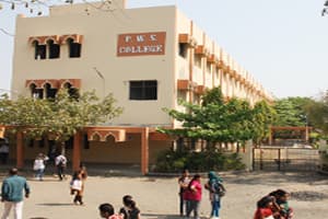 Dr. Madhukarrao Wasnik P.W.S. Arts and Commerce College-image