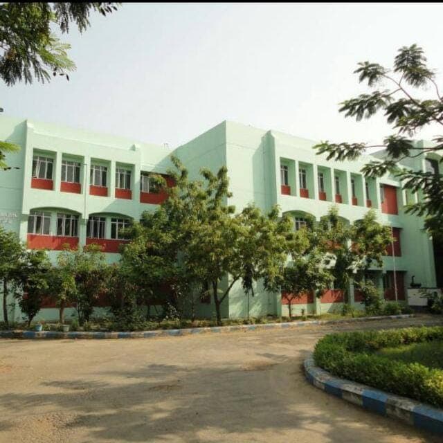 Perunthalaivar Kamarajar College of Education-image