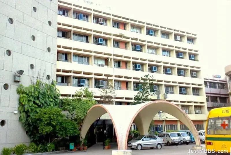University College of Medical Sciences and Guru Teg Bahadur Hospital-image