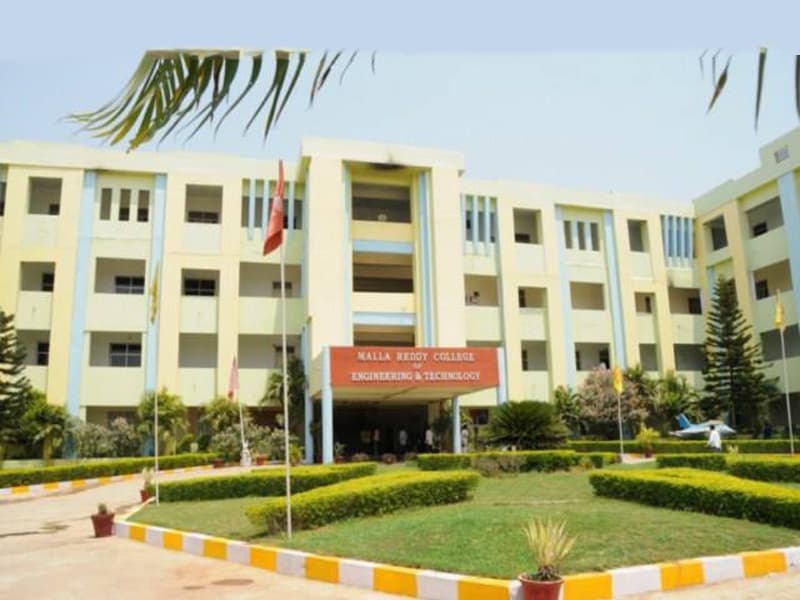 Malla Reddy College of Engineering and Technology-image