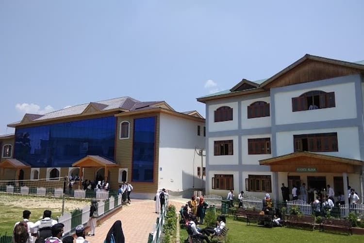 GMC Srinagar-image