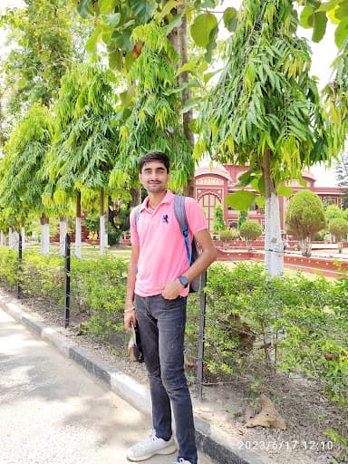 LNMU-gallery-image-7