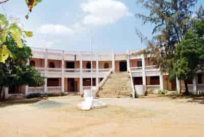 S.A. Raja College of Pharmacy Vadakankulam-gallery-image-0