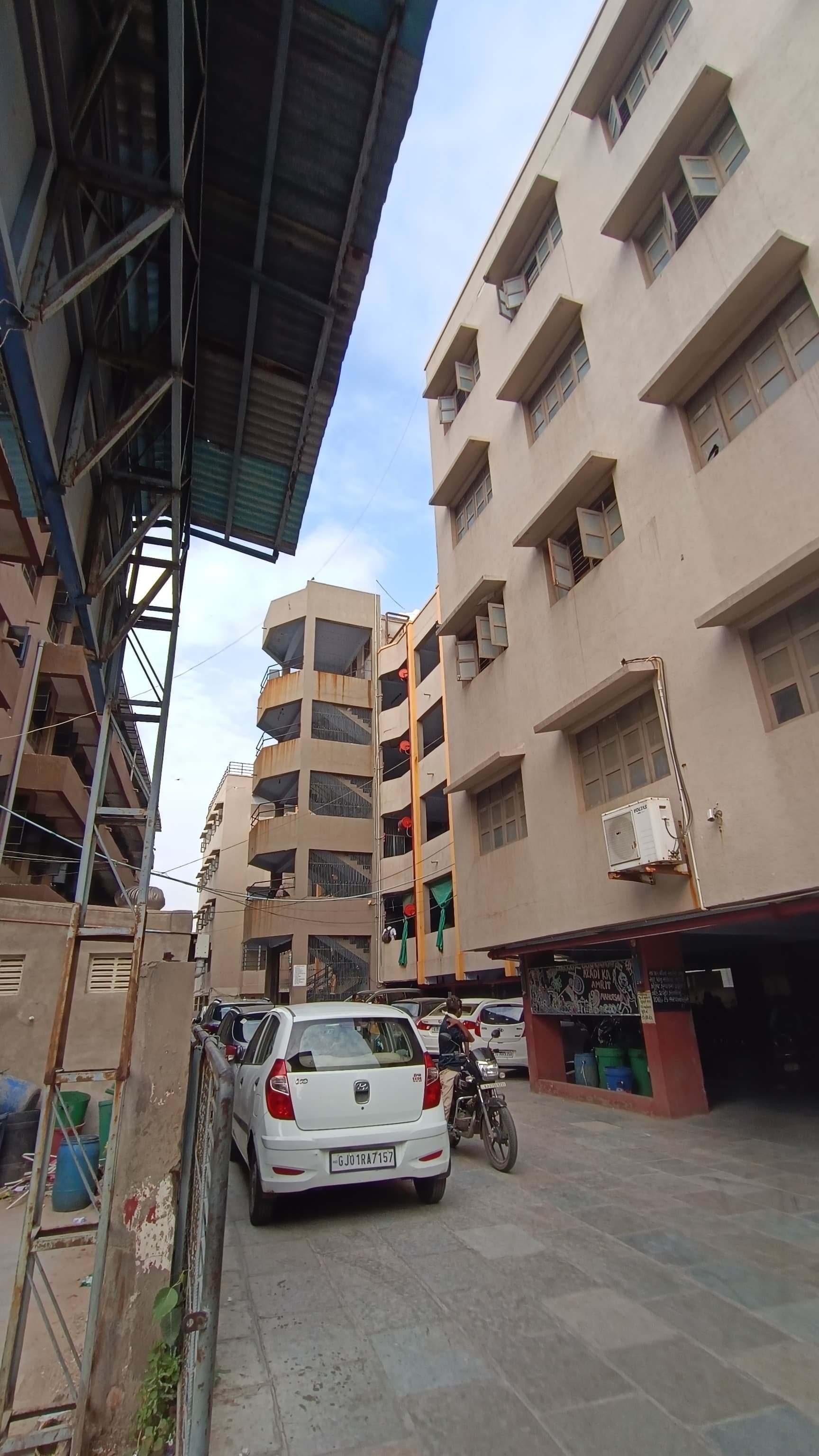 K. K. Shah Jarodwala Maninagar Science College-image