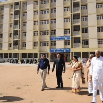 Smt. Sharadben Shantibhai Patel Nootan Science and Commerce College-image