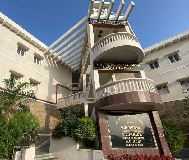 G. D. Modi College of Arts-image