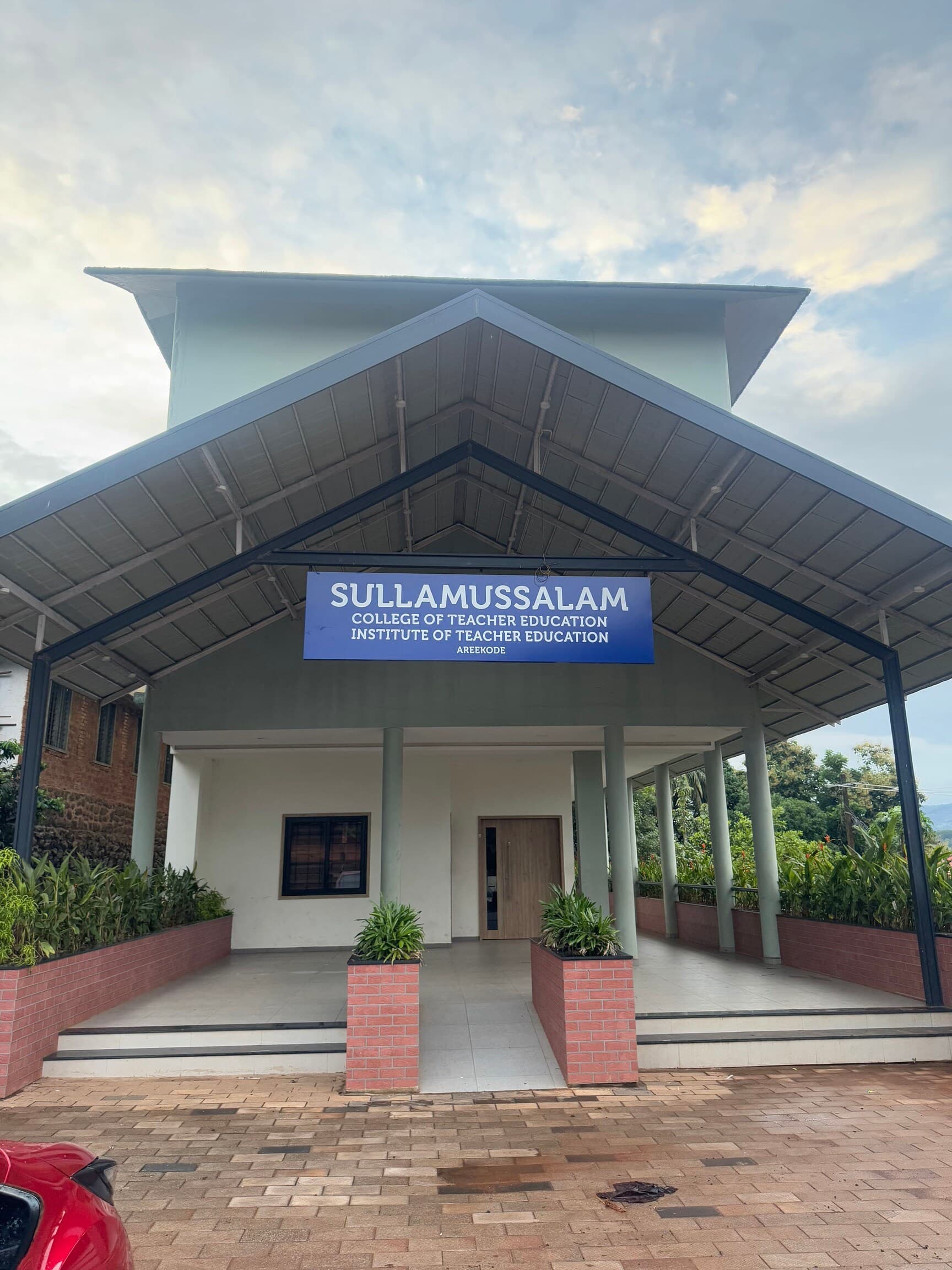 Sullamussalam College of Teacher Education-image