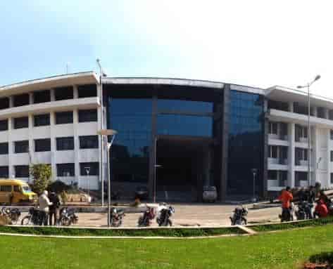 IIU Una-gallery-image-1