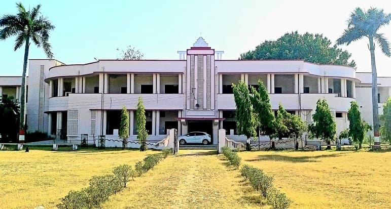 YD Post Graduation College-image