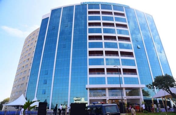 Bowring and Lady Curzon Medical College & Research Institute-image